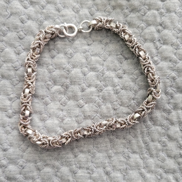 Fancy sterling silver Byzantine bracelet - Picture 2 of 4